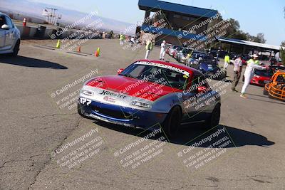 media/Nov-16-2024-CalClub SCCA (Sat) [[641f3b2761]]/Group 1/Grid/